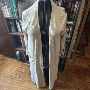 Lularoe Sarah beigecore ribbed M sweater duster with pockets